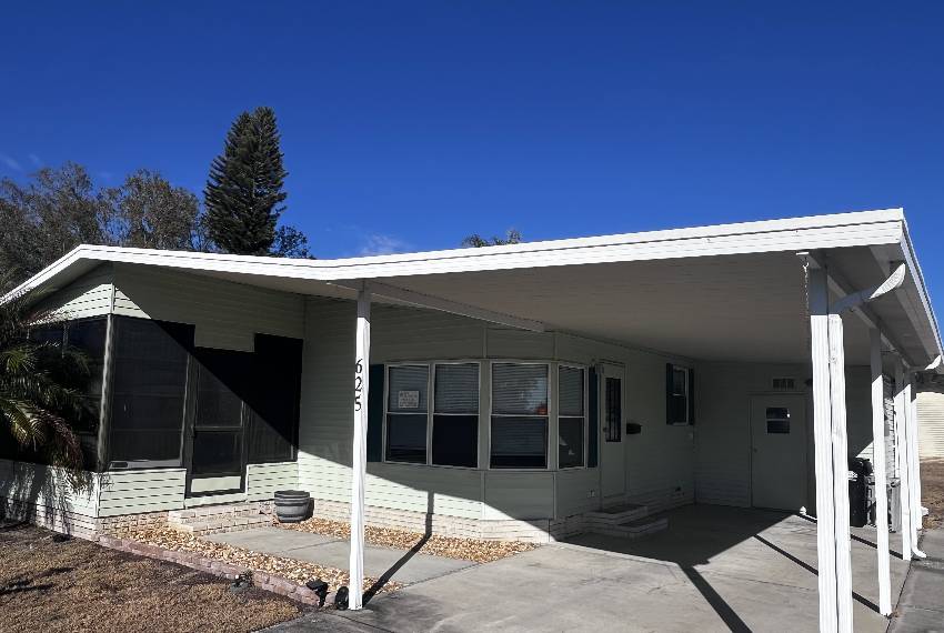 625 Century Drive a Winter Haven, FL Mobile or Manufactured Home for Sale